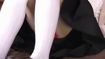 Sydende Video Viser En Crossdressing-Artist I En Het Seksuell Opplevelse