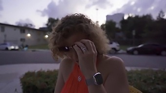 Lil D'S Ride: El Orgasmo Intenso De Sara Jay