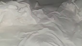 Clea Gaultier, Mysexmobile Aracılığıyla Gece Geç Saatlerde Samimiyet Için Uyandırılıyor