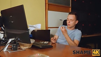 Erotic Video Featuring Extreme Vaginal Stretching
